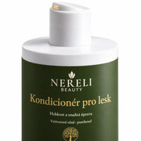 Kondicionér pro lesk vlasů s vůní vetiveru NERELI, 370 ml – detail obalu a etikety na bílém pozadí