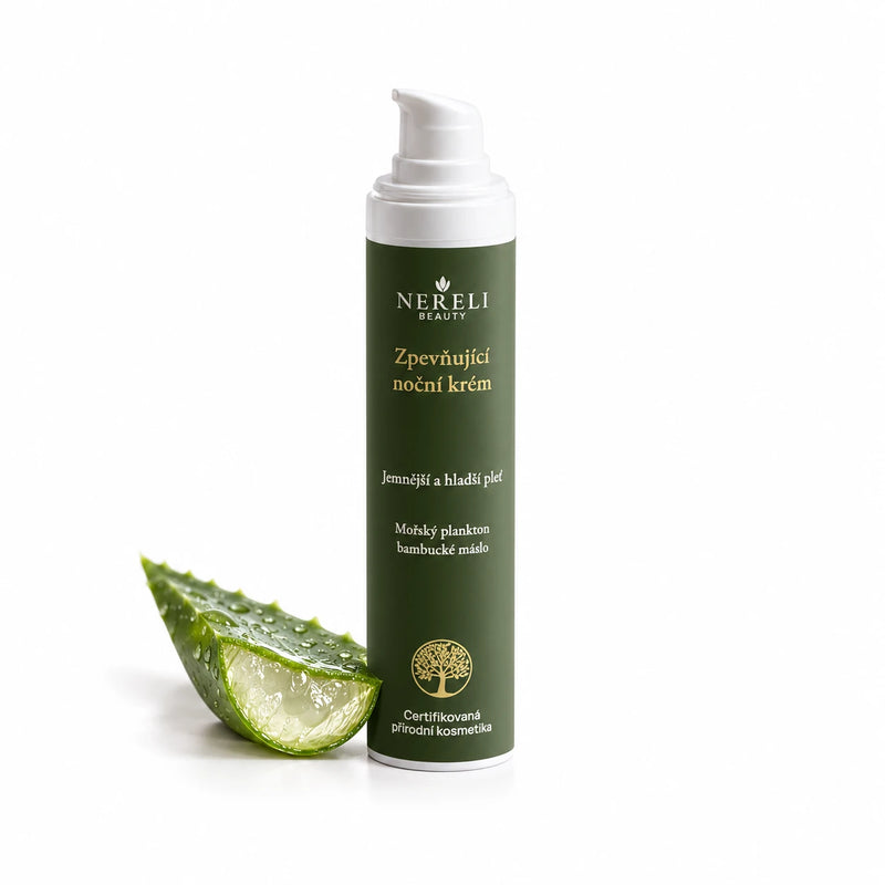 Noční krém pro zralou pleť, 50 ml – kompozice s aloe vera na bílém pozadí