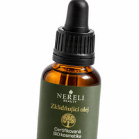 Pleťový olej s CBD, 20 ml – detail obalu a etikety na bílém pozadí