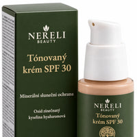 Tónovaný minerální opalovací krém SPF 30 NERELI, 30 ml – detail obalu a etikety na bílém pozadí